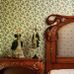 Фрагмент спальни с флизелиновыми обоями "Songbird" производства Loymina, арт.GT7 004, с мелким цветочным рисунком, оплата онлайн